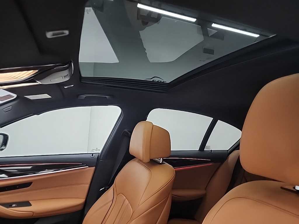 BMW 5 Series 2021 Gris - Importación desde Corea - HF Imports Iquique - Foto 15