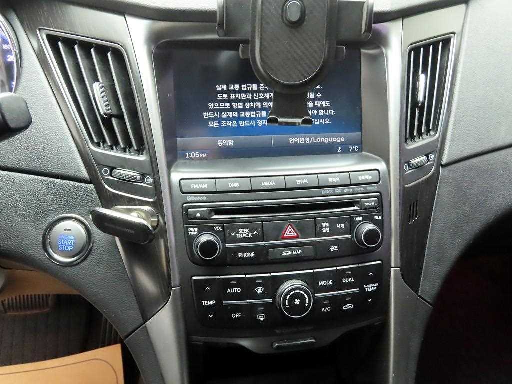 HYUNDAI Sonata - Vista 9