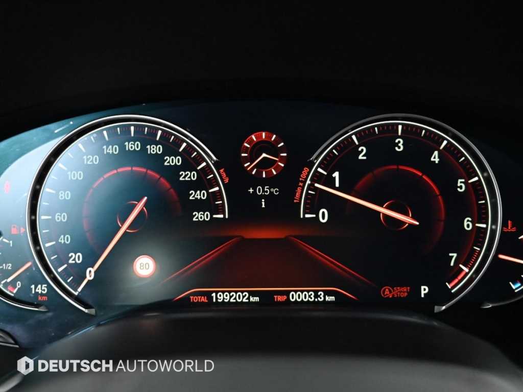 BMW 7 Series - Vista 8