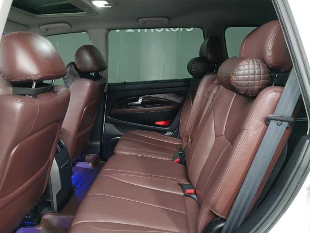 Ssangyong Rexton - Vista 8