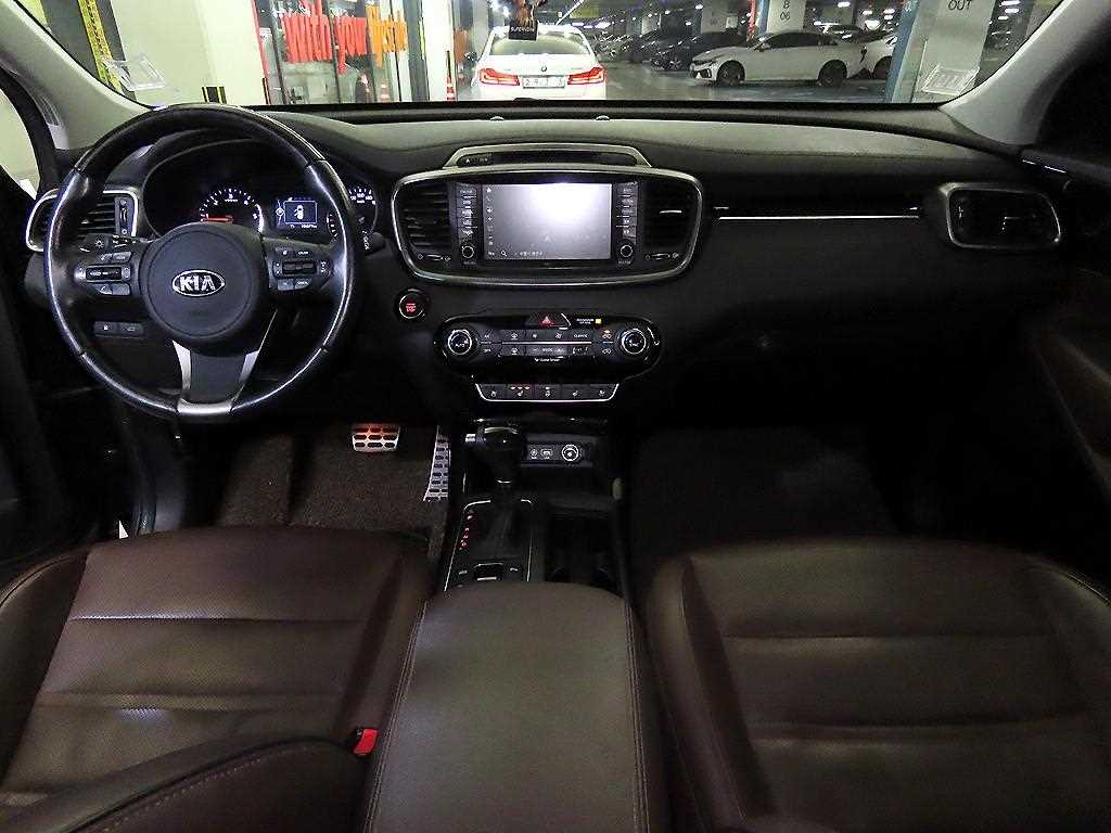 KIA Sorento - Vista 10