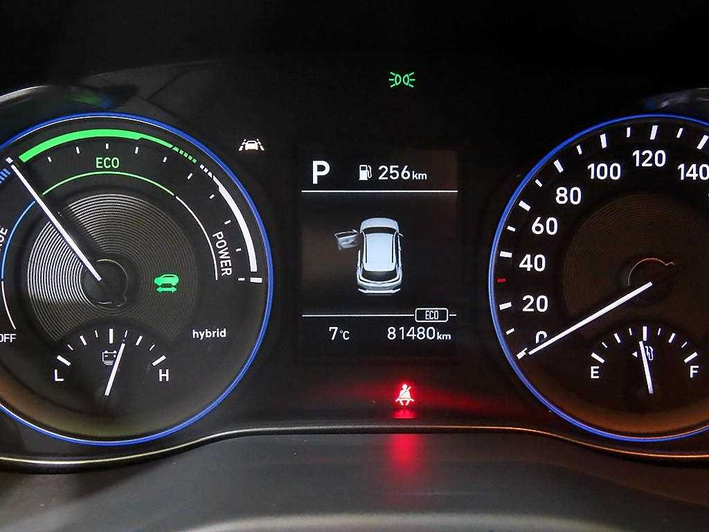 HYUNDAI Kona - Vista 9