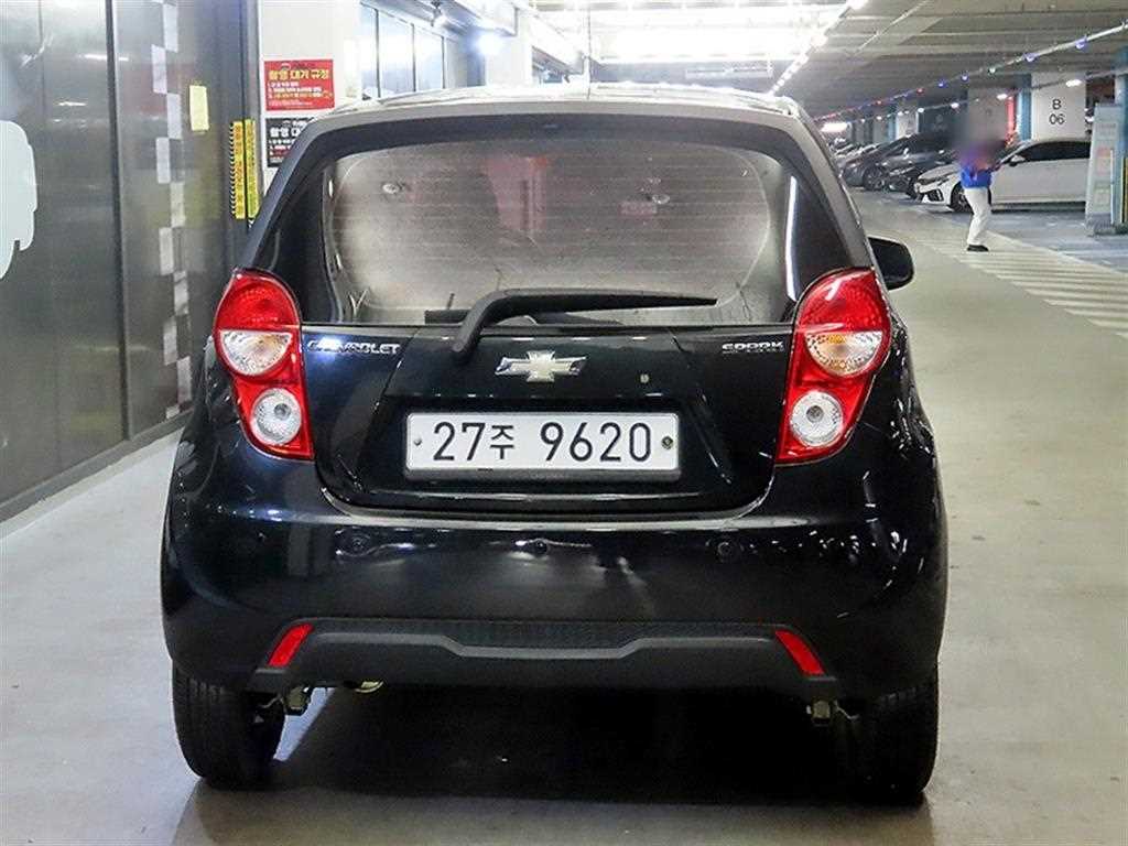 Chevrolet Spark - Vista 5