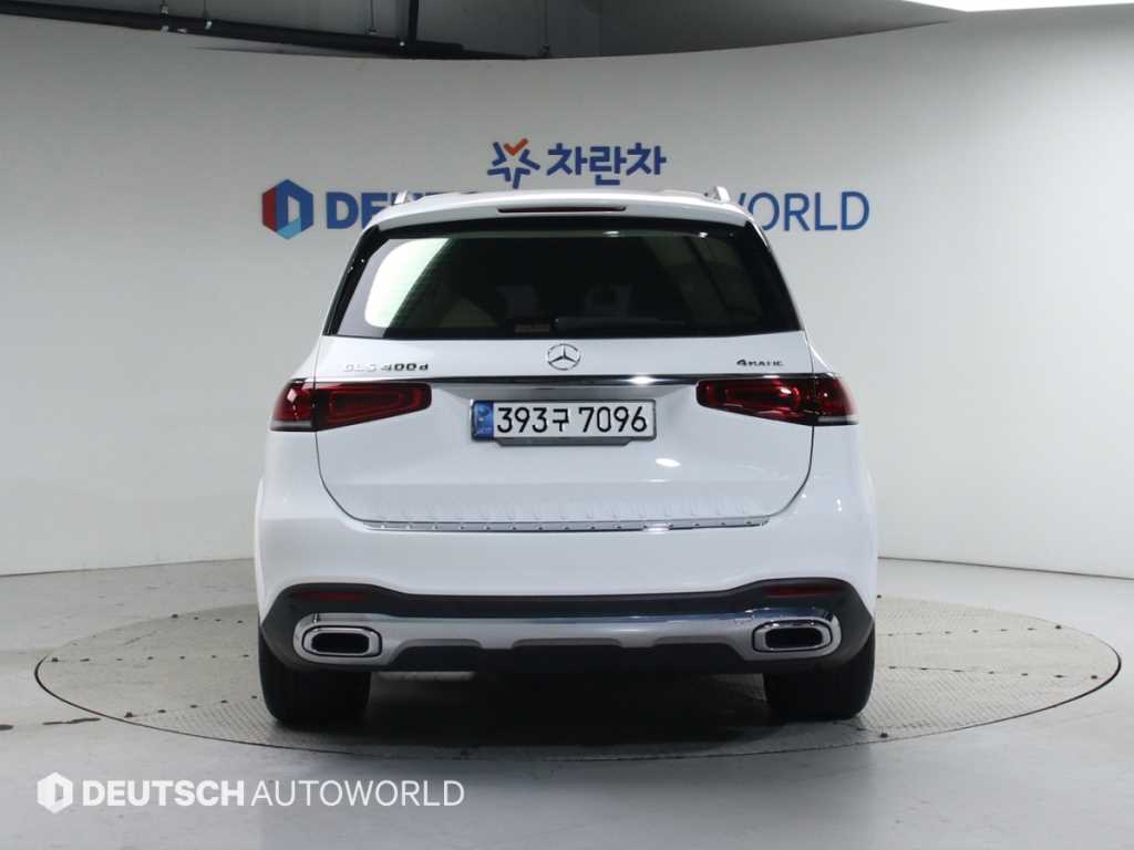 Mercedes Benz GLS Class - Vista 4