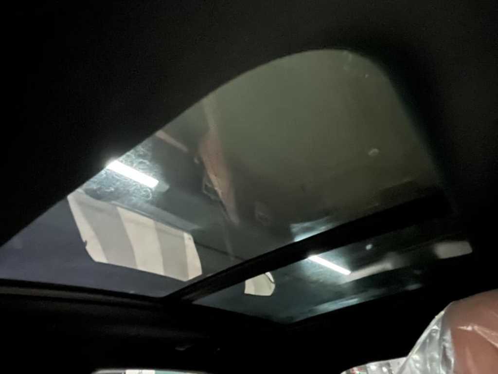 Genesis GV70 2022 Blanco - Importación desde Corea - HF Imports Iquique - Foto 15