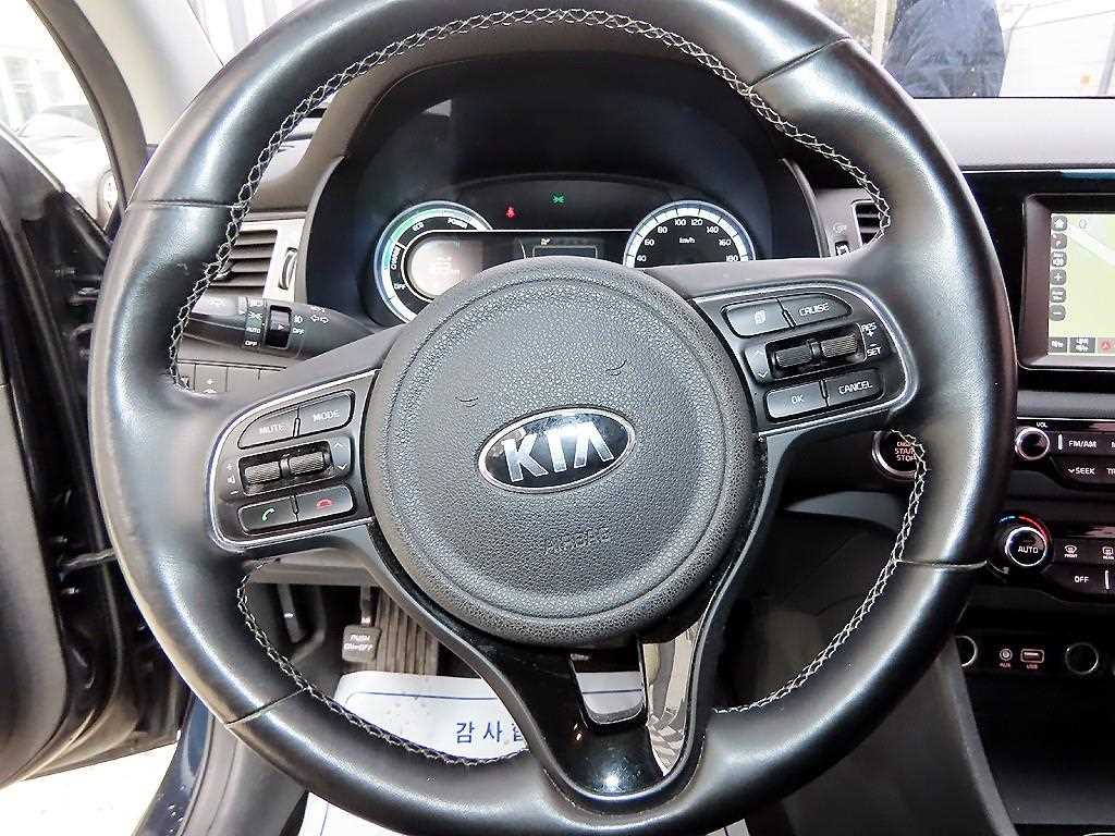 KIA Niro - Vista 8