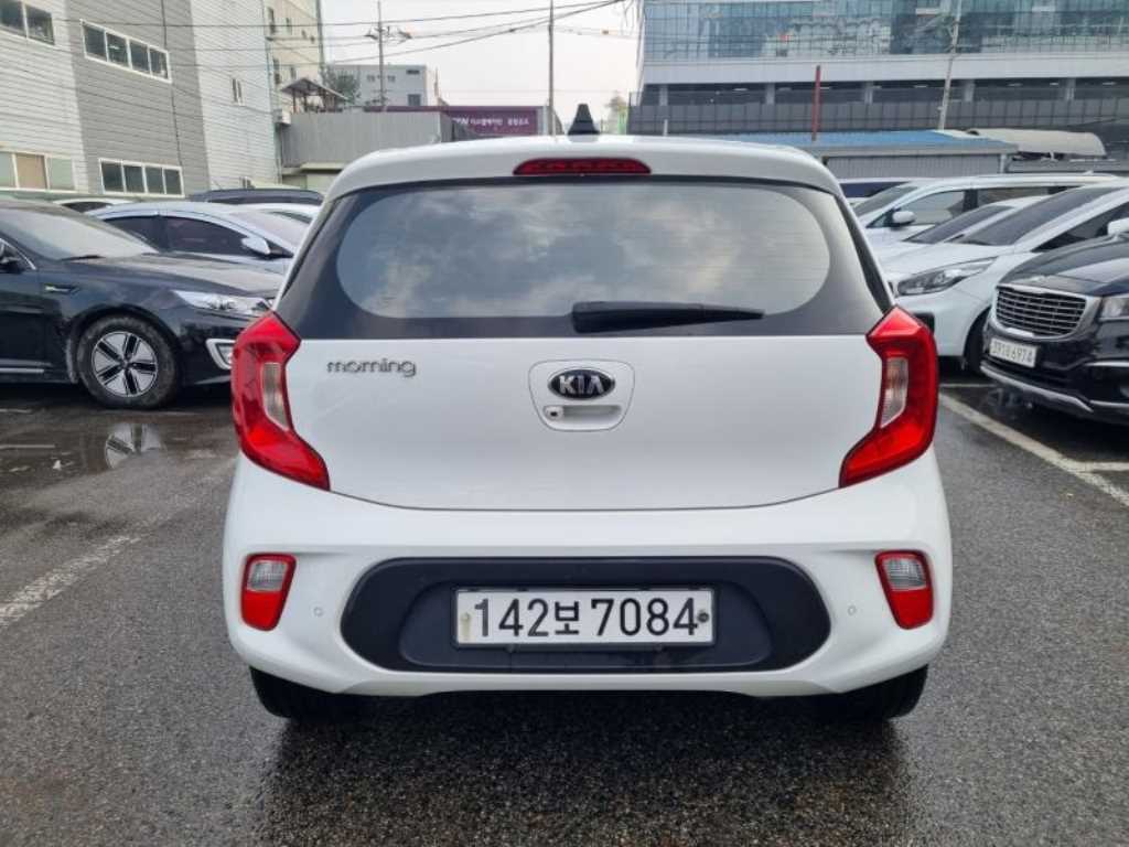 KIA Morning - Vista 5