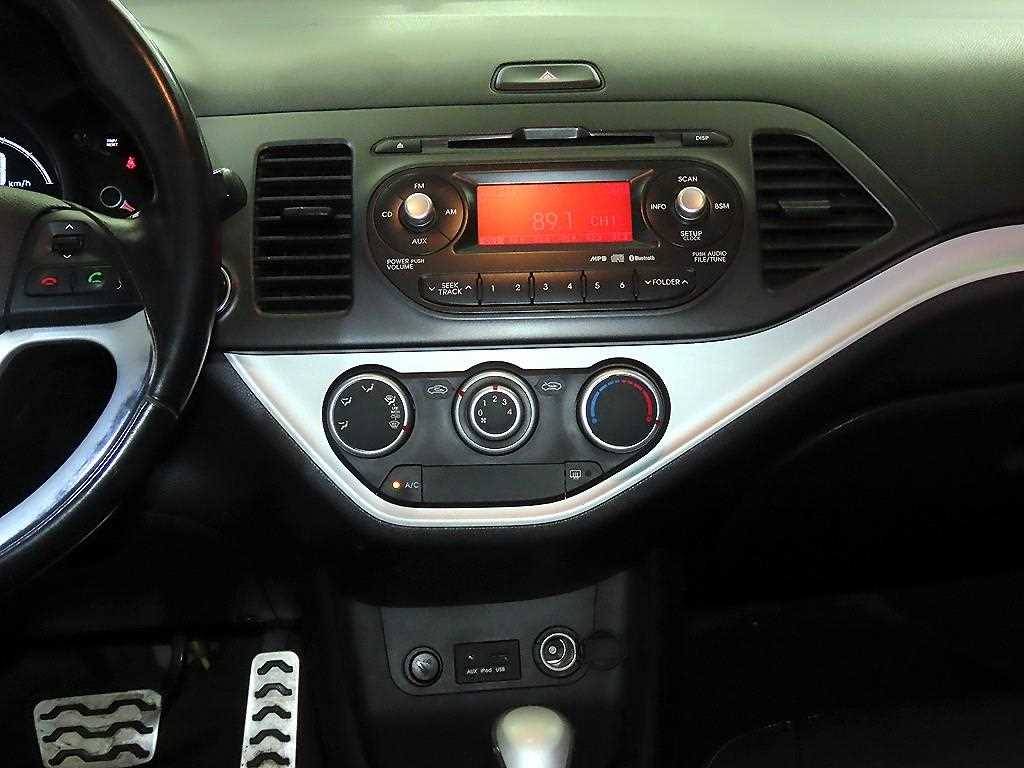 KIA Morning - Vista 11