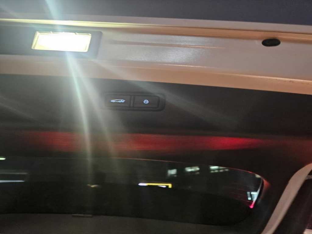 Genesis GV70 2022 Blanco - Importación desde Corea - HF Imports Iquique - Foto 15