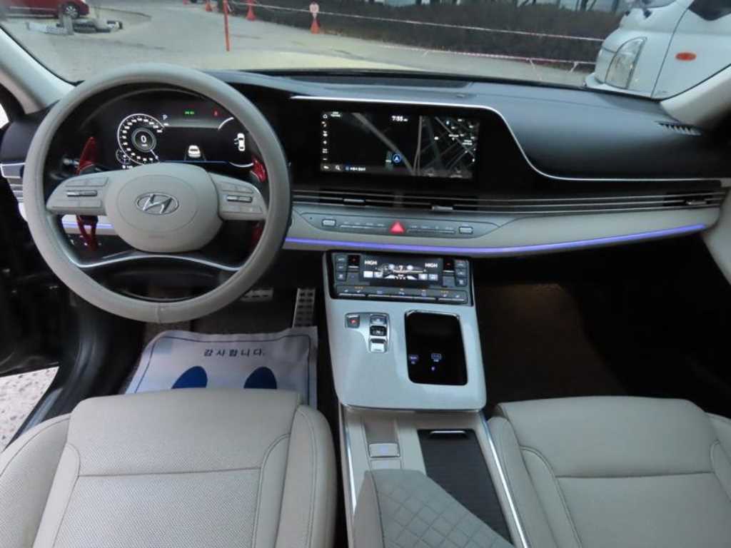 HYUNDAI Grandeur - Vista 8