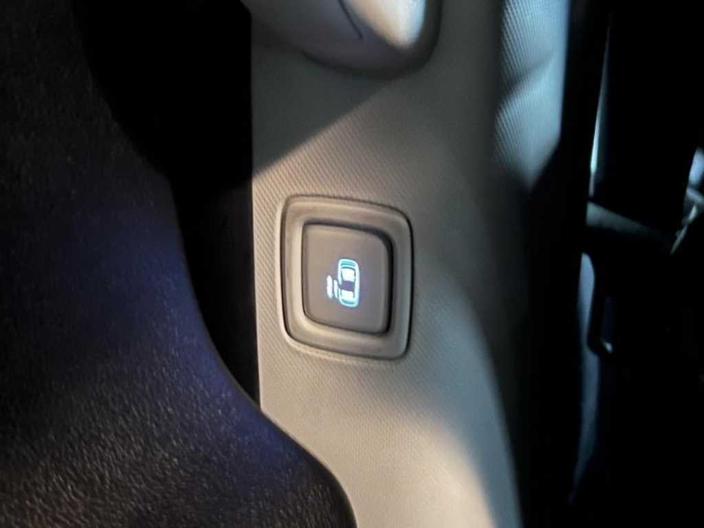 HYUNDAI Staria - Vista 11