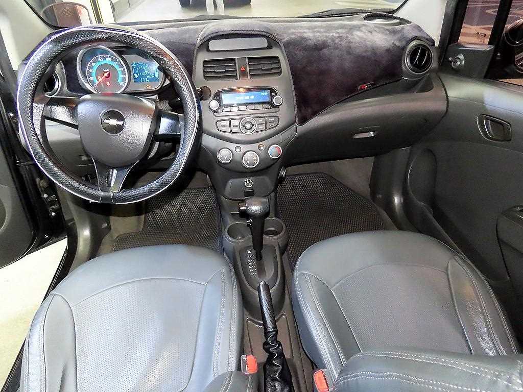 Chevrolet Spark - Vista 10