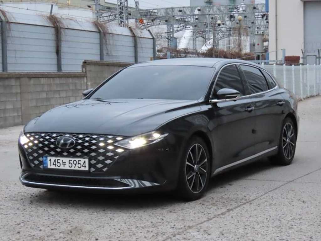 HYUNDAI Grandeur - Vista 2