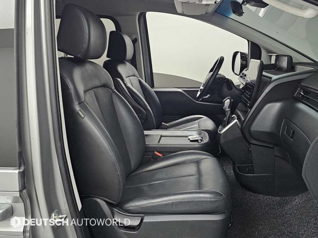 HYUNDAI Staria - Vista 10