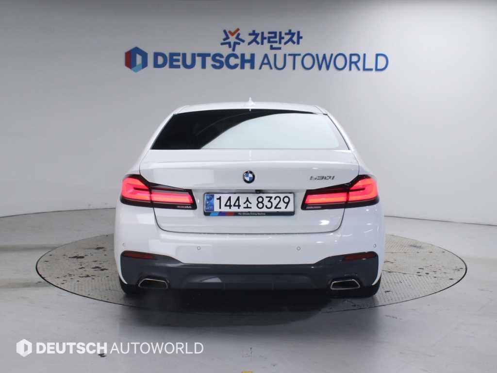 BMW 5 Series - Vista 4