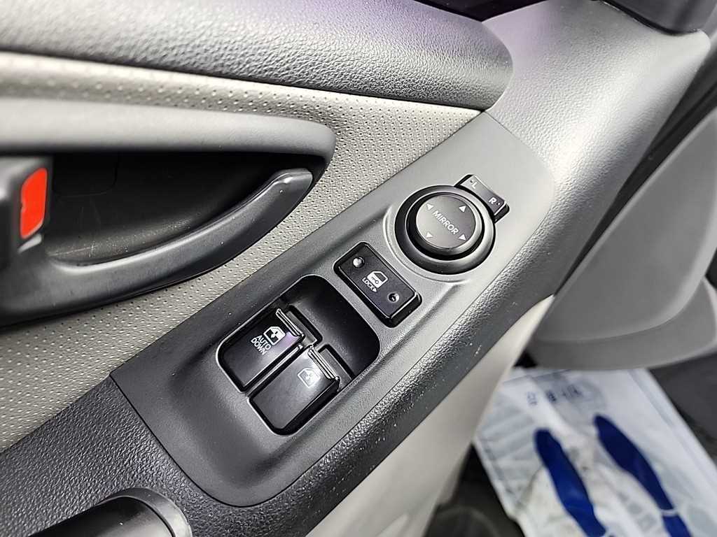 HYUNDAI Starex 2015 Plateado - Importación desde Corea - HF Imports Iquique - Foto 15