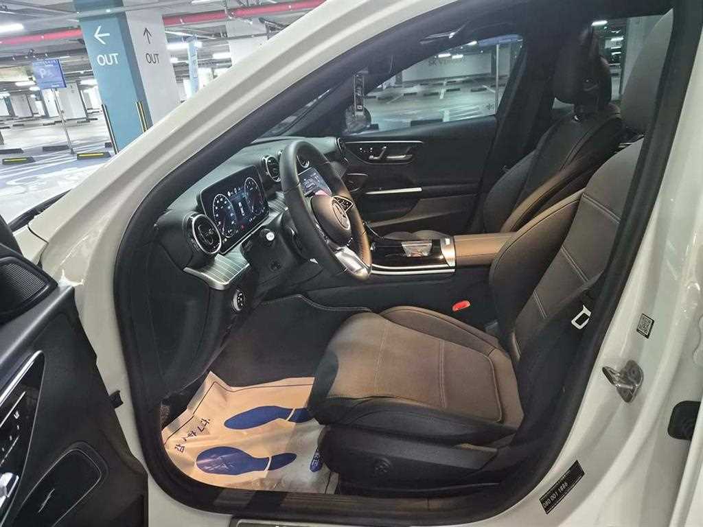 Mercedes Benz C Class - Vista 6