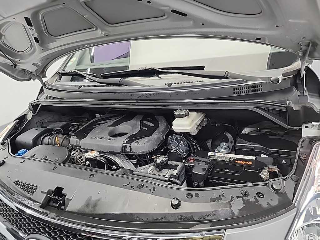 HYUNDAI Starex - Vista 5