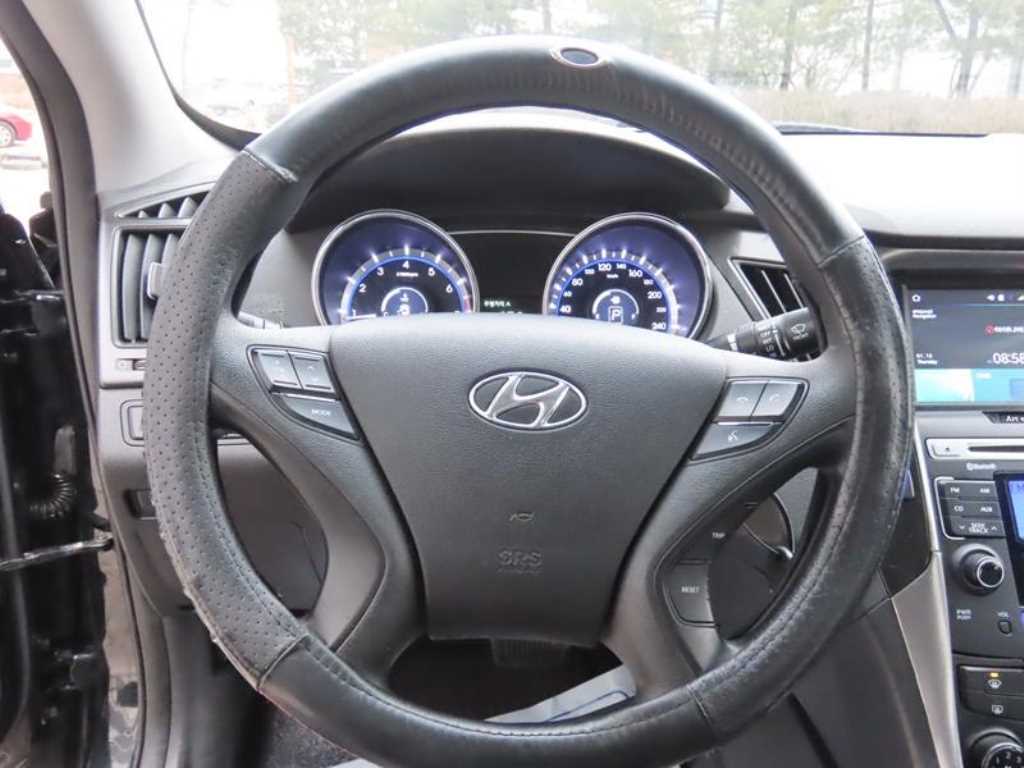 HYUNDAI Sonata - Vista 9