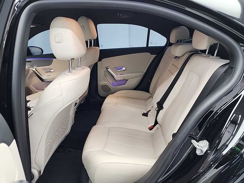 Mercedes Benz A Class - Vista 12