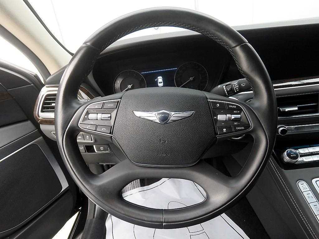 Genesis G90 - Vista 10