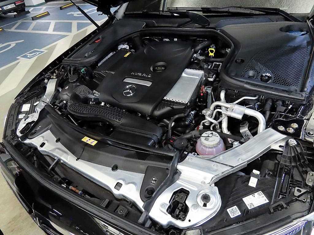 Mercedes Benz E class 2021 Negro - Importación desde Corea - HF Imports Iquique - Foto 19