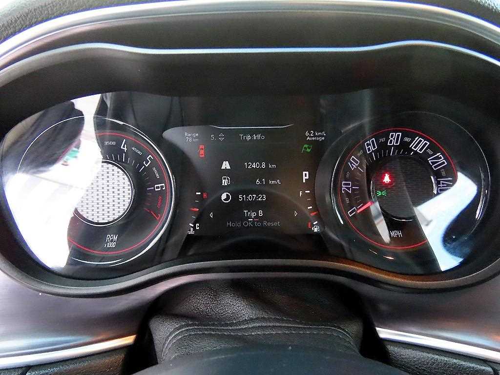 DODGE Challenger - Vista 12