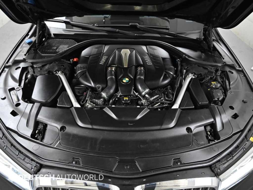 BMW 7 Series - Vista 6