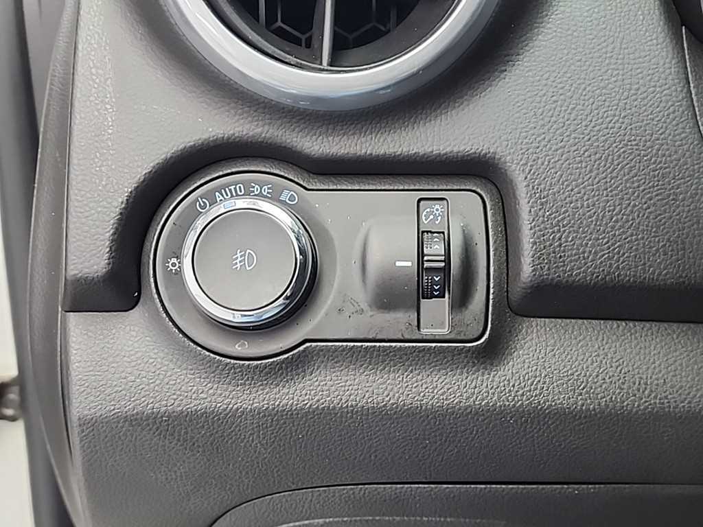 Chevrolet Trax 2015 Blanco - Importación desde Corea - HF Imports Iquique - Foto 18