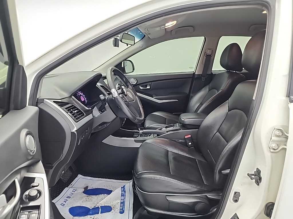 Ssangyong Korando - Vista 11