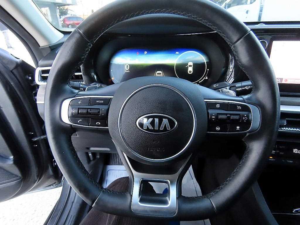 KIA K5 - Vista 8