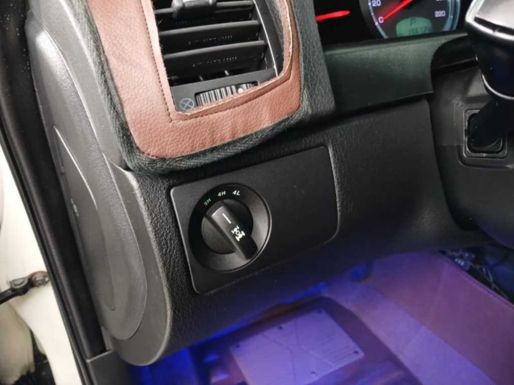 Ssangyong Rexton - Vista 12