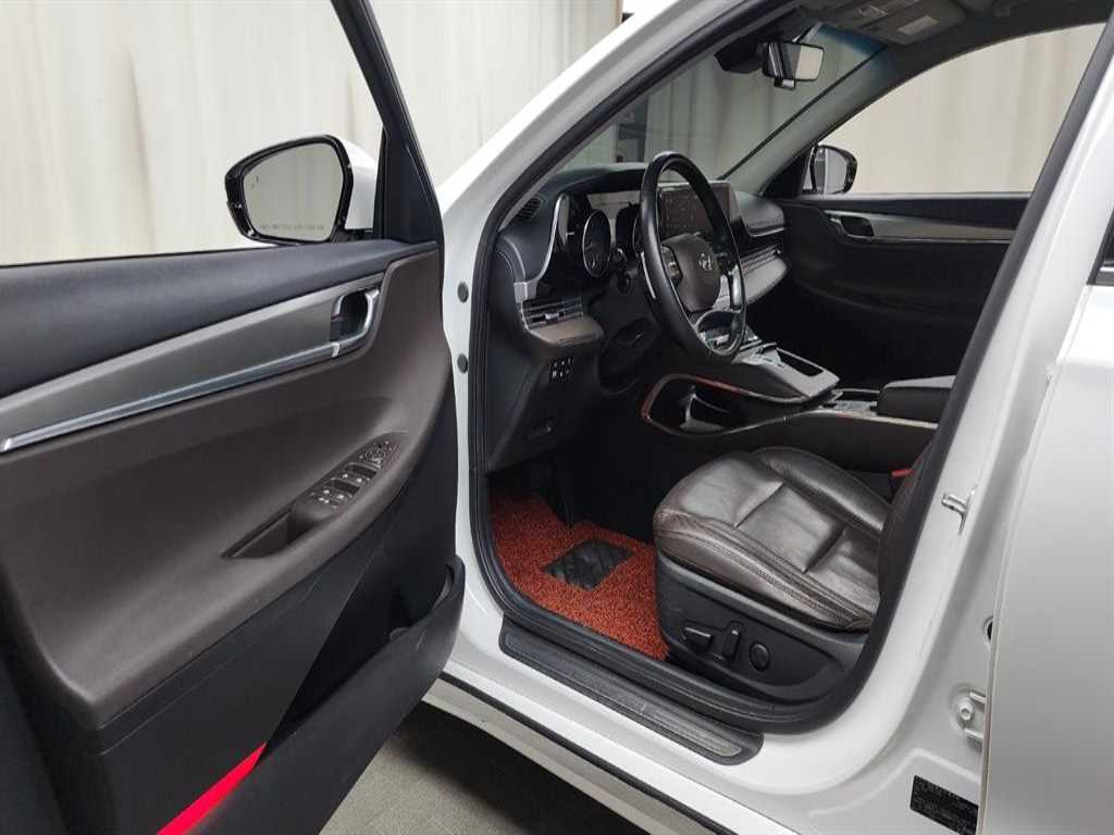 HYUNDAI Grandeur - Vista 12