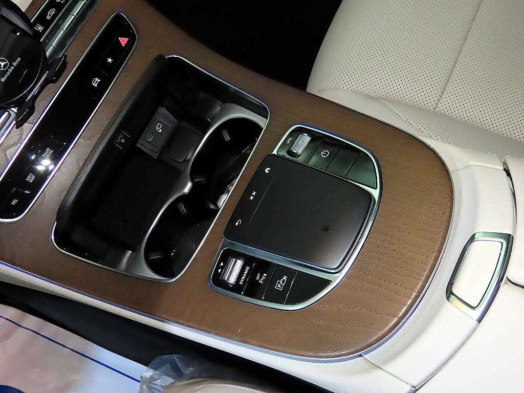 Mercedes Benz E class 2021 Negro - Importación desde Corea - HF Imports Iquique - Foto 13