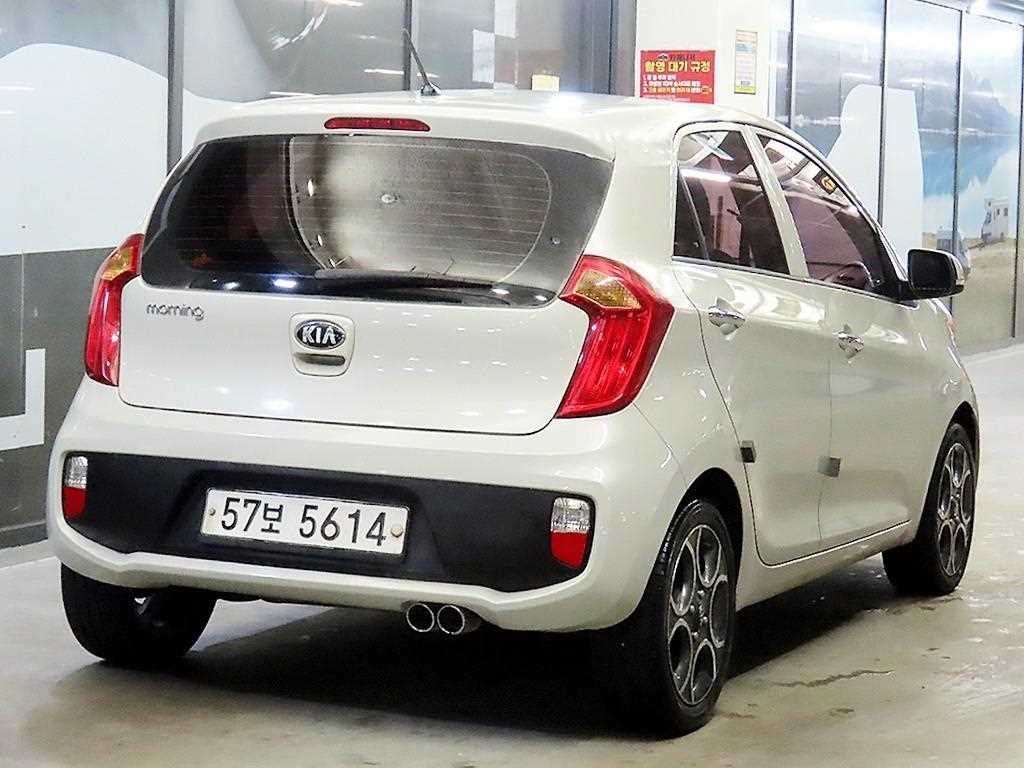 KIA Morning - Vista 4