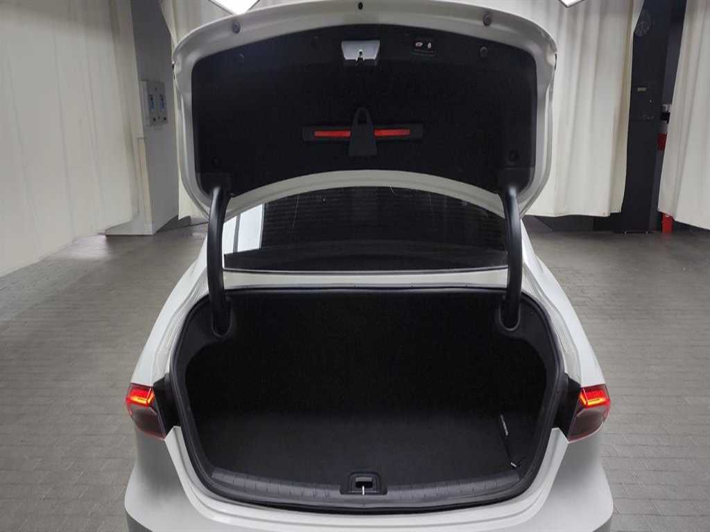 HYUNDAI Grandeur - Vista 6