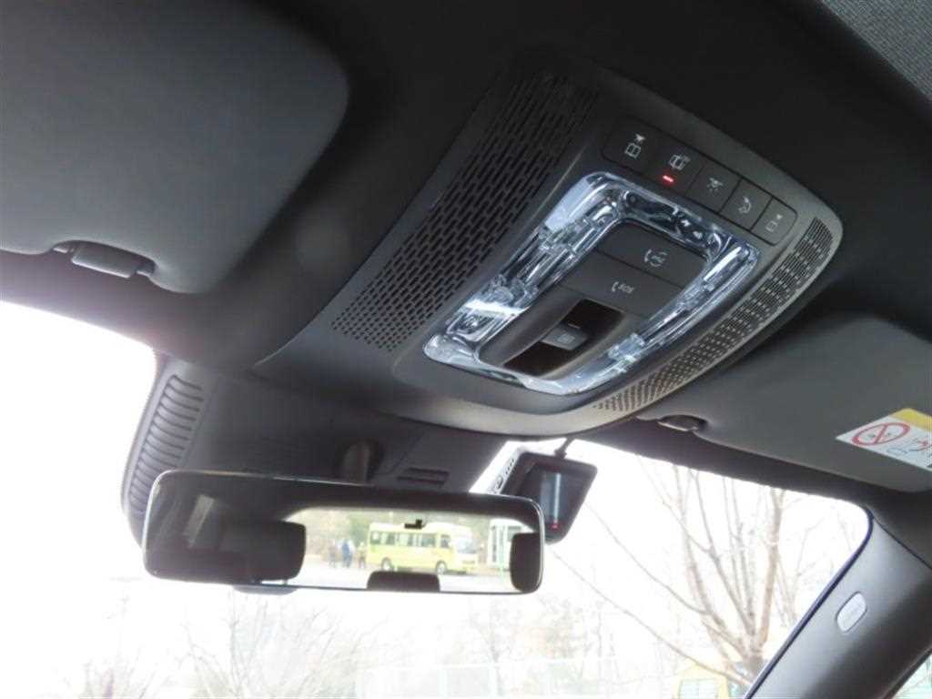 Mercedes Benz GLB Class - Vista 11