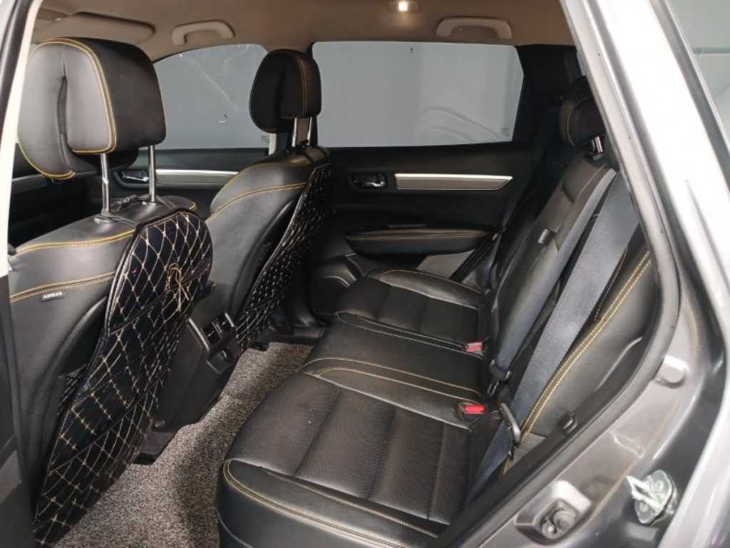 SAMSUNG QM6 - Vista 8