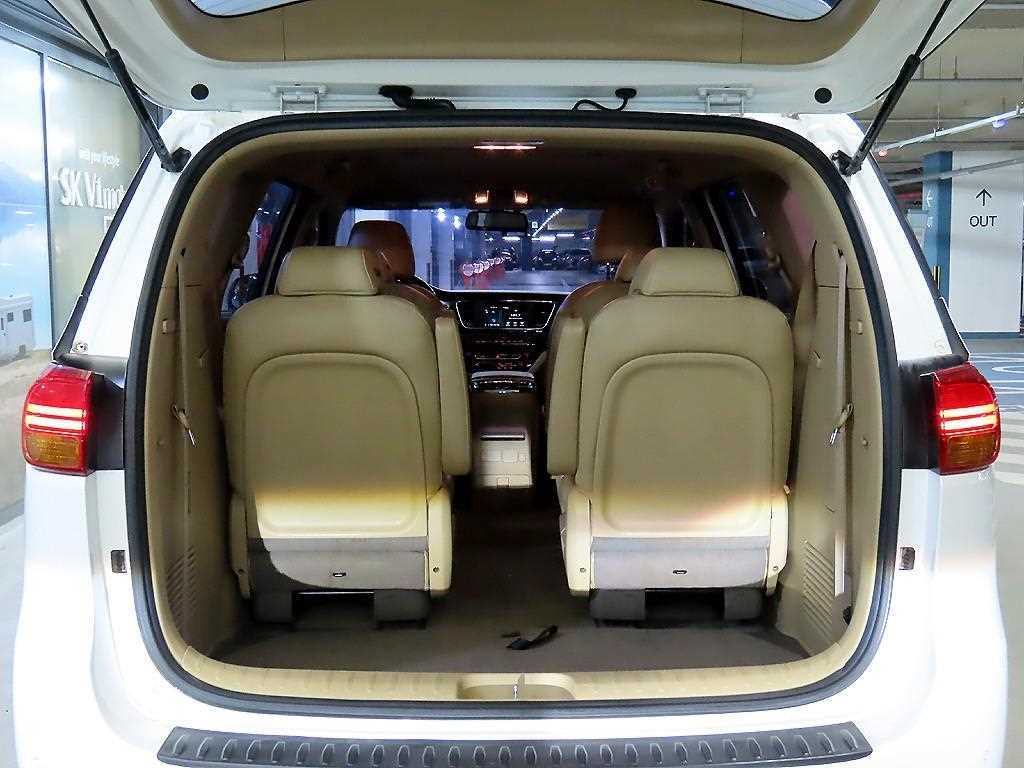 KIA Carnival 2018 Blanco - Importación desde Corea - HF Imports Iquique - Foto 17