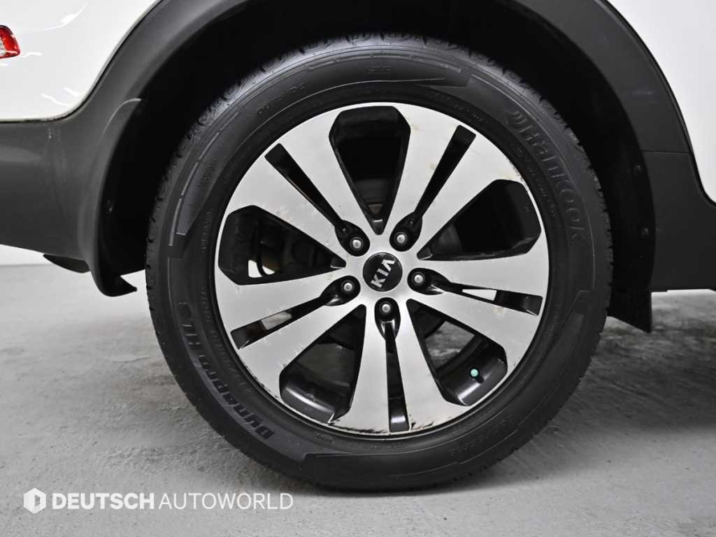 KIA Sportage - Vista 5