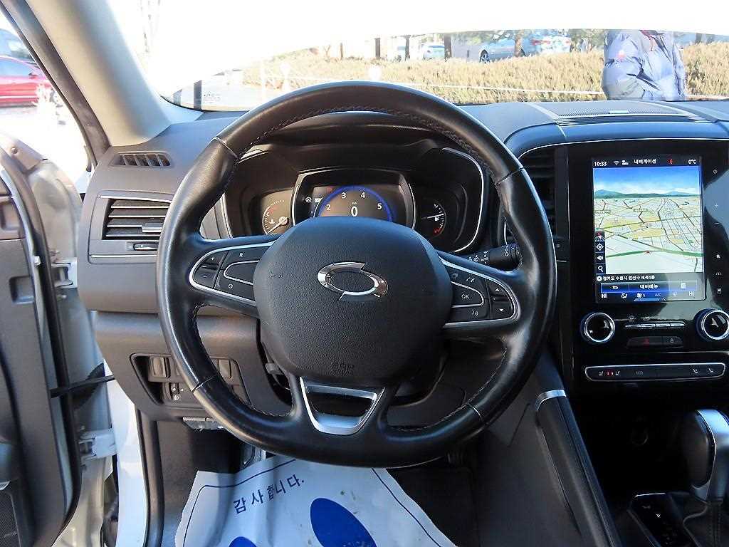 SAMSUNG QM6 - Vista 8