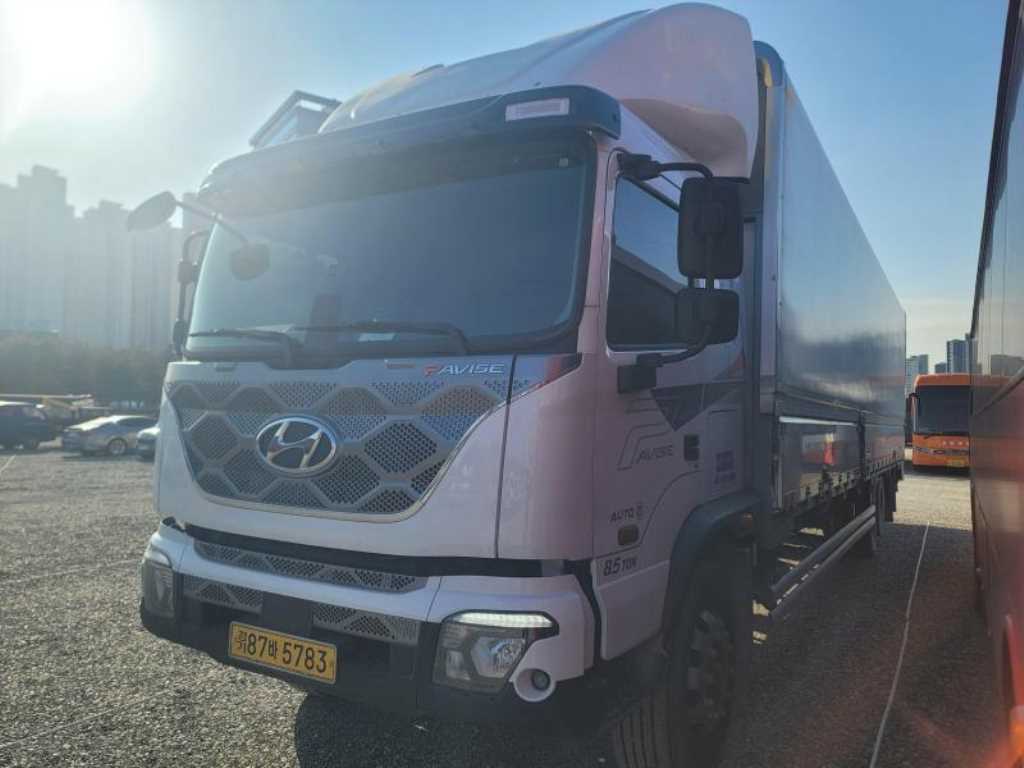 medium and large cargo truck - Vista 2