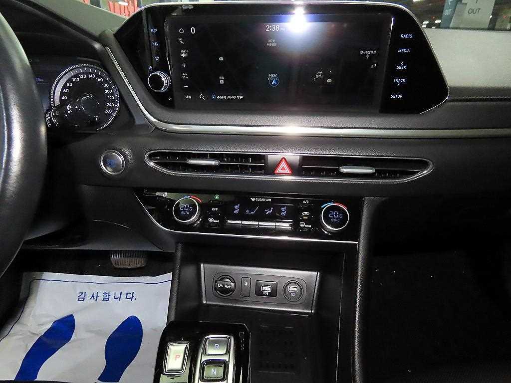 HYUNDAI Sonata - Vista 11