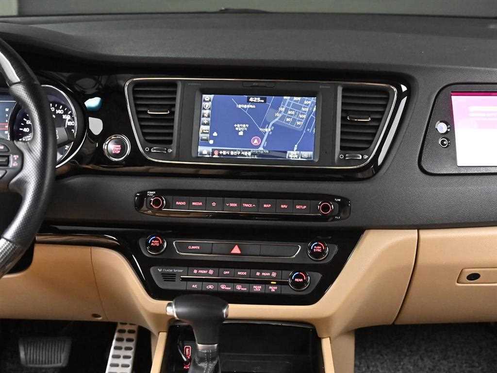 KIA Carnival 2019 Negro - Importación desde Corea - HF Imports Iquique - Foto 14