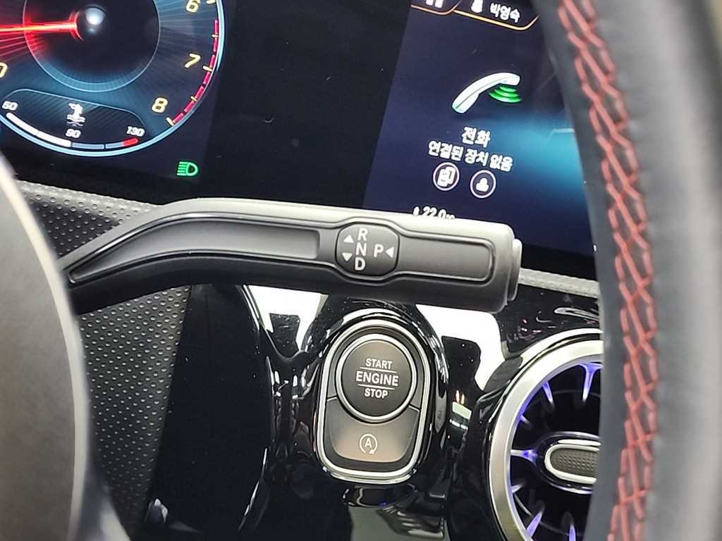 Mercedes Benz CLA Class - Vista 8