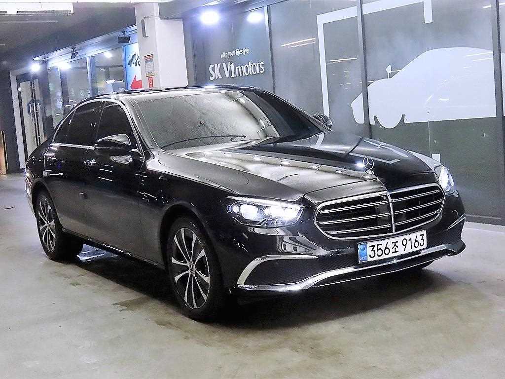 Mercedes Benz E class - Vista 3