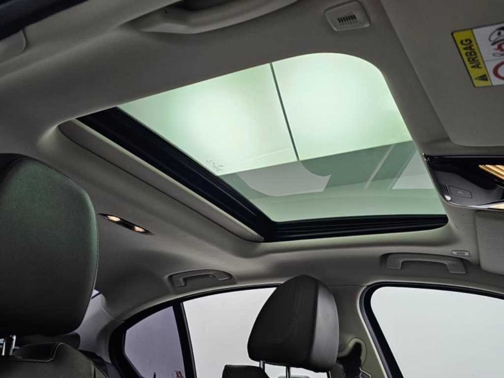 BMW 3 series 2022 Azul - Importación desde Corea - HF Imports Iquique - Foto 19