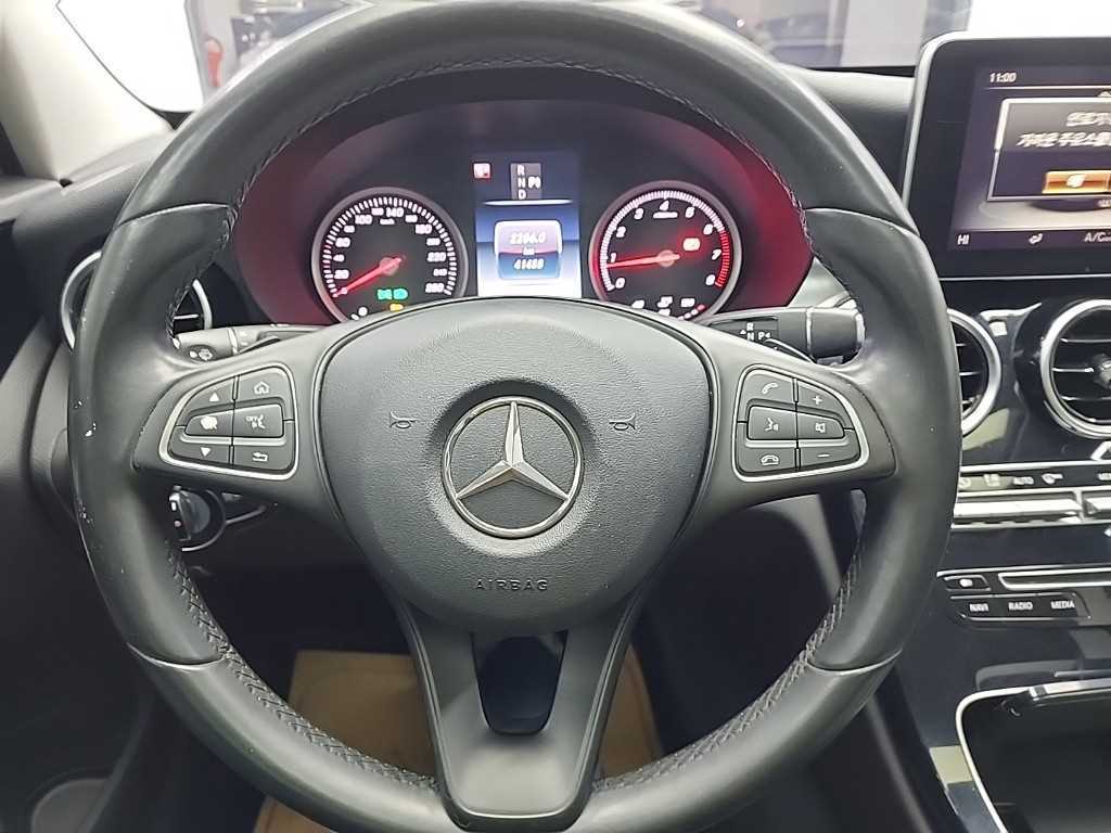 Mercedes Benz C Class - Vista 9