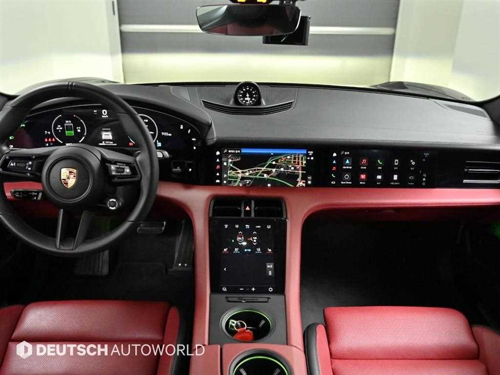 Porsche Taycan - Vista 7