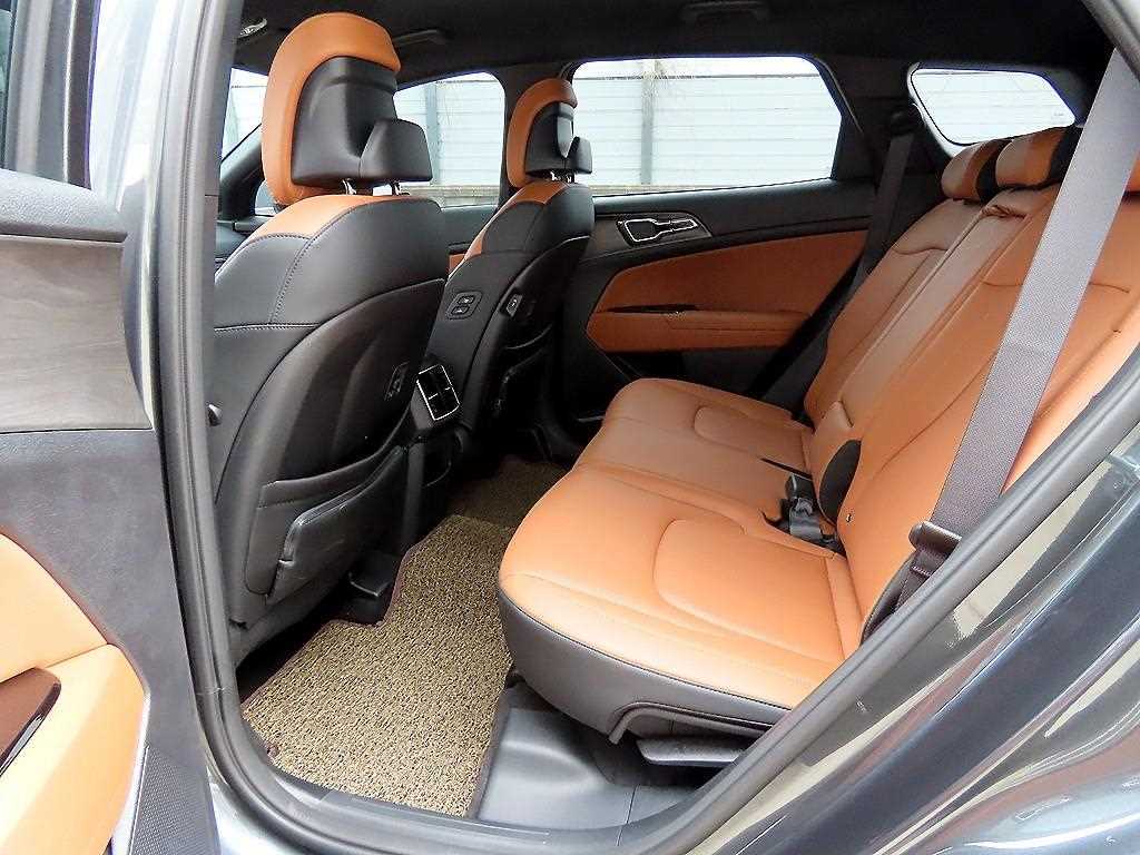 KIA Sportage - Vista 6